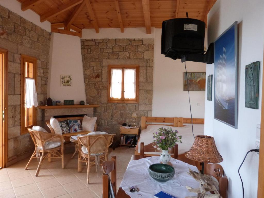 Trisilio Kardamyli Quarto foto